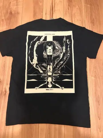 Crystal Lake 블랙 T셔츠 M 사이즈