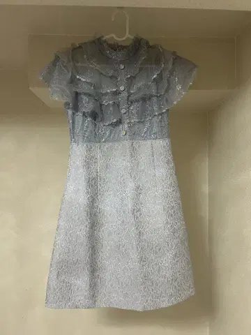 캬바쿠라 드레스 라이트 블루 프릴 레이스 원피스