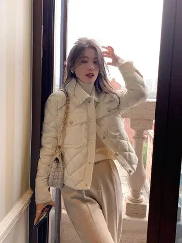 여유로운 심플 아우터 가을/겨울에 딱 맞는 모임 데이트에 최적