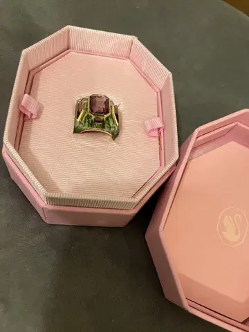 새상품급 SWAROVSKI 스와로브스키 Idyllia 반지