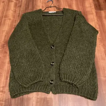 TRICOTS JEAN MARC 올리브 그린 가디건