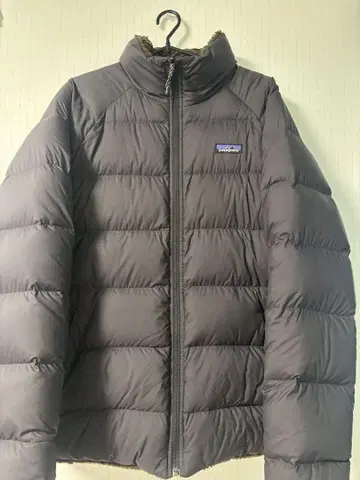 파타고니아 리버서블 사이렌트 다운 자켓 M INBK