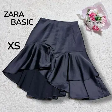 [ ZARA BASIC ] 광택 새틴 페플럼 프릴 절개 스커트 블랙 XS