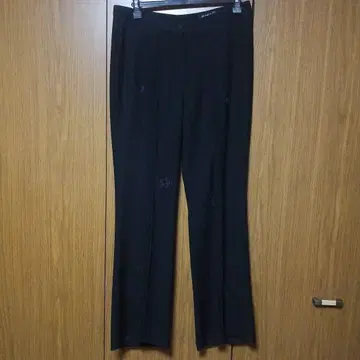 이타리야 블랙 플레어 팬츠