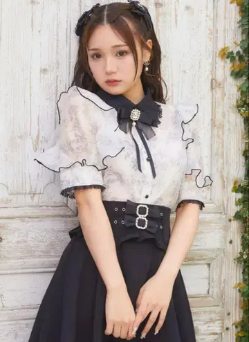 ROJITA 꽃무늬 시어 블라우스