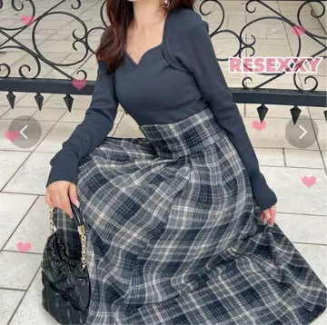 RESEXXY 하이웨스트 코르셋 스커트 S 사이즈 새상품