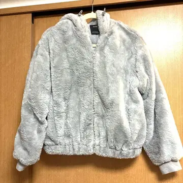 버쉬카 Bershka ZARA 자매 브랜드 후드 보아 자켓 레어