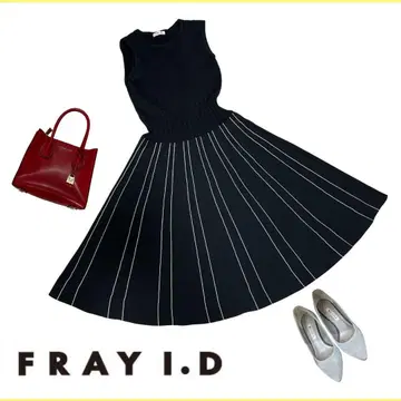 [컨디션 최상] FRAY I.D 프레이 아이디 니트 원피스 미실루엣 F