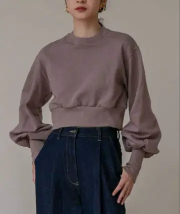 perna 볼륨 슬리브 숏 맨투맨