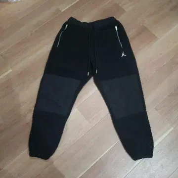 Jordan 블랙 조거 복슬복슬 팬츠