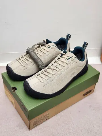 새상품 KEEN JASPER 방수 베이지 스니커즈 남성용 26.5cm