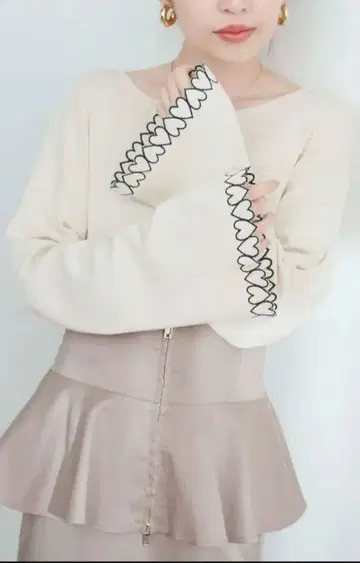 natural couture 소매 하트 니트