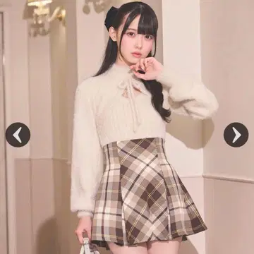 미셸 마카롱 샤기 니트탑 아이보리 프리 사이즈