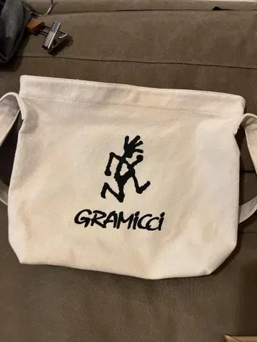 GRAMICCI 화이트 토트백