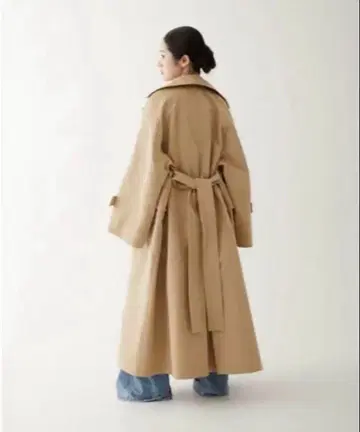 베이지 롱 트렌치코트 허리 벨트 포함