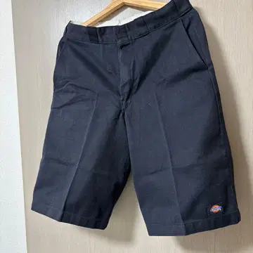 Dickies 블랙 숏팬츠 32