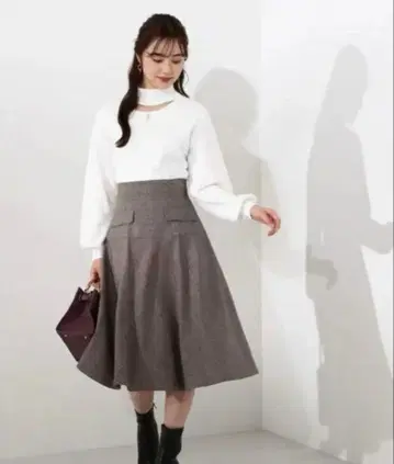프로포션 바디 드레싱 페미닌 체크 하이웨스트 플레어 스커트