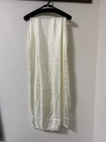 아이보리 실크 터치 스카프