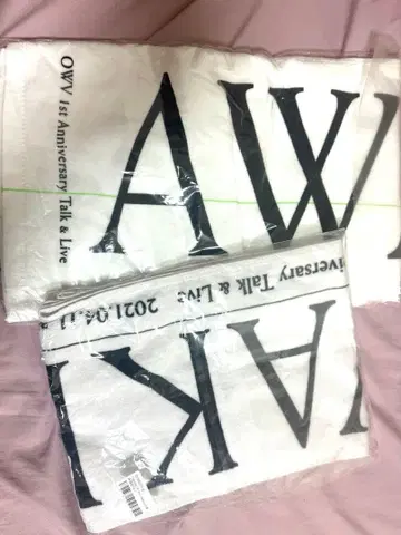 [ FC 한정판 굿즈 ] OWV 'AWAKE' 머플러 타월과 일반 버전