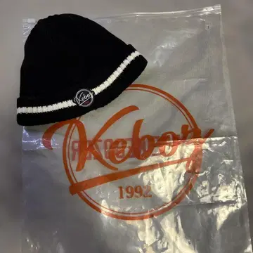 Keboz 1992년식 블랙 니트 모자