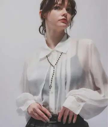 HARE 시어 플리츠 셔츠 화이트