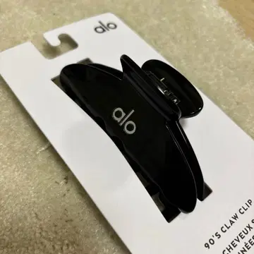 alo yoga 헤어 클립 미사용 아로 요가 새상품 헤어 액세서리