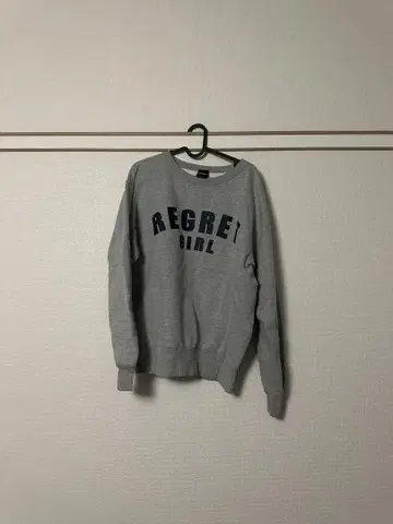 regretGirl 그레이 맨투맨