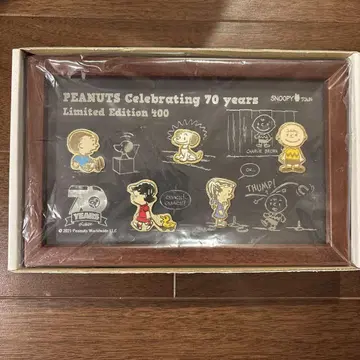 스누피 70주년 기념 핀 배지 세트