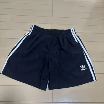 adidas 블랙 숏팬츠