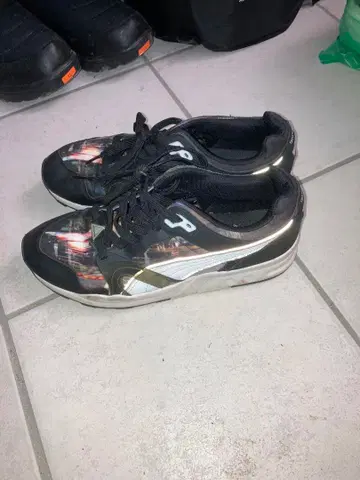 Puma 그래픽 스니커즈 trinomic