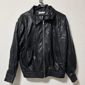 블랙 레더 봄버 자켓
