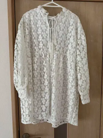 ZARA 시어 꽃무늬 블라우스 화이트 M