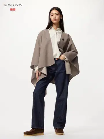 새상품 JW Anderson 스트레이트 청바지 네이비 22(56cm)