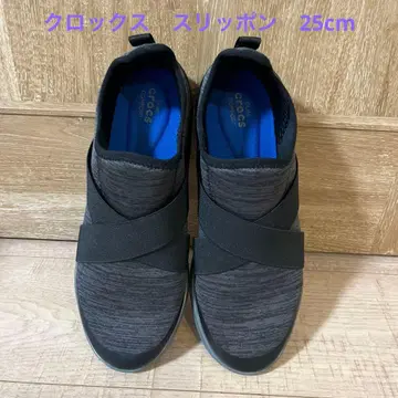 Crocs 크로스 스트랩 스니커즈 블랙