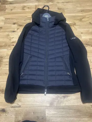 TATRAS 후드 부착 다운 자켓 블랙