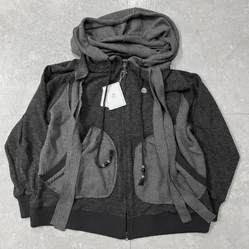 [ 미사용 새상품 ] COYSEIO 후드티 다크 그레이