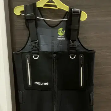 mazume 프론트 지퍼 가슴장화 블랙
