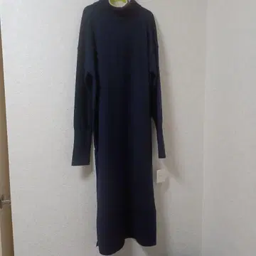 스콧 클럽 계열 메틀리제 롱 니트 원피스 네이비 새상품