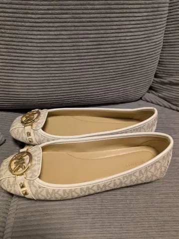 Michael Kors 플랫슈즈 화이트 새상품 최종