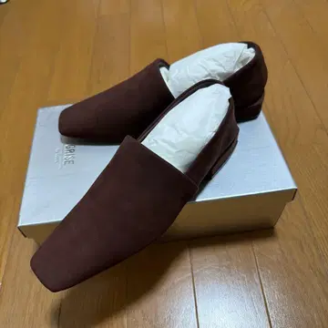 LE TALON GRISE 레더 스퀘어 하이 범프 소프트 플랫