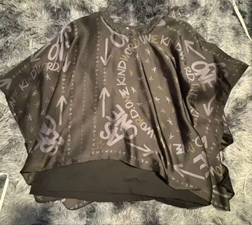 sacai 상의 스카프