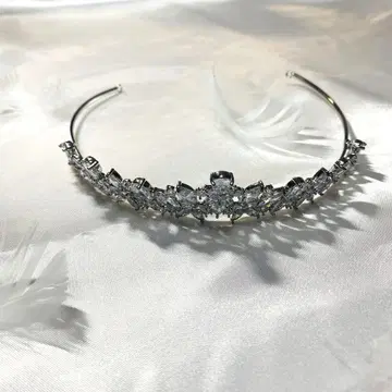 BRIDE ME 티아라