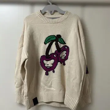 aape 체리 니트