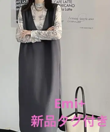 emi+ V넥 슬리브리스 백 슬릿 원피스 점프수트 그레이