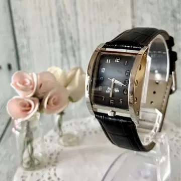 [레어] Jean Paul Gaultier 고티에 스퀘어형 손목시계 블랙