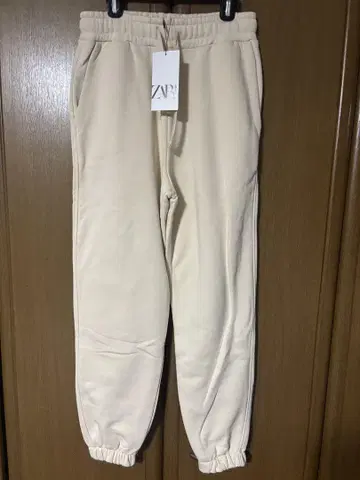 ZARA 조거 팬츠 크림색 EUR S