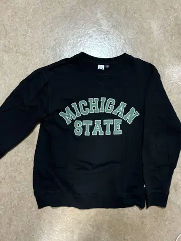 MICHIGAN STATE 블랙 맨투맨