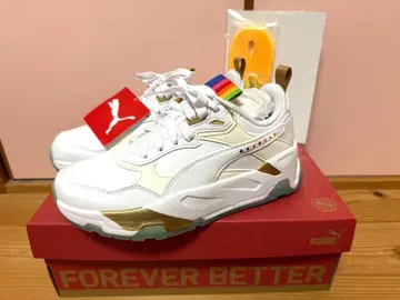 우타프리 시노미야 나츠키 PUMA 콜라보 스니커즈 23.5cm
