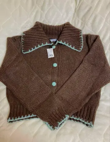 ZARA 대비 스티치 니트 가디건