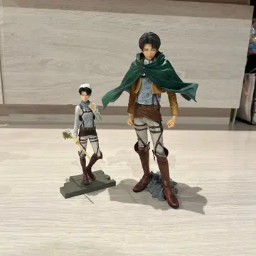 진격의 거인 리바이 피규어